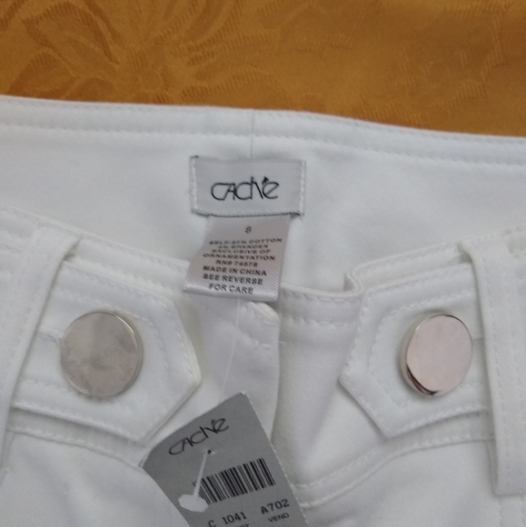 New 🎀 CACHE white flare jeans - Picture 4 of 10